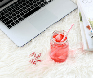 Learn how to start a blog in 2018 and make money from it #startablog #2018 #makemoneyblogging #siteground