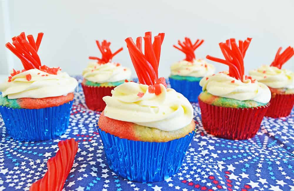 4th of july party ideas, food, decorations and more. Get the kids involved with these quick and easy DIY ideas.