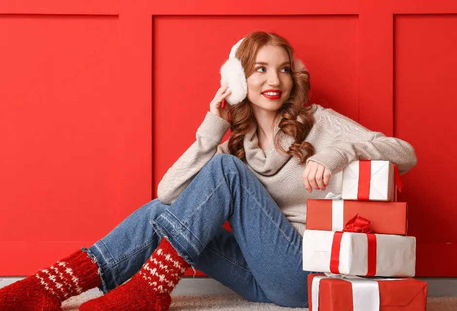 How to Buy Cheap Christmas Gifts and Save Money - One Fine Wallet