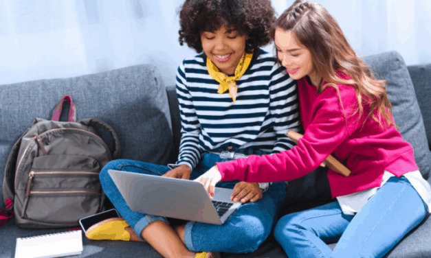 22 Flexible Online Jobs for College Students (No Experience)