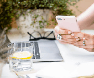 how to become a copywriter