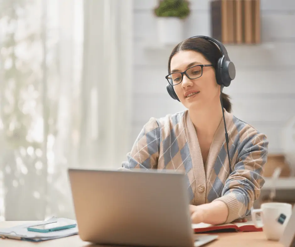 woman transcriptionist with a laptop.