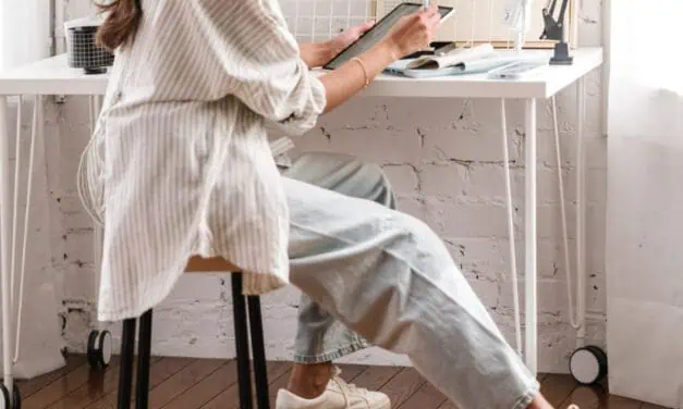 10 Best Remote Recurring Revenue Business Ideas